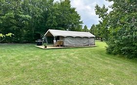 Lango Feriecenter - Outdoor Lodge